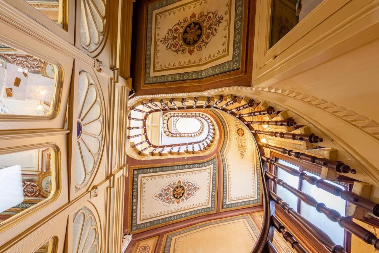 אדאלר Bueyuekada Anastasia Meziki History Mansion מראה חיצוני תמונה