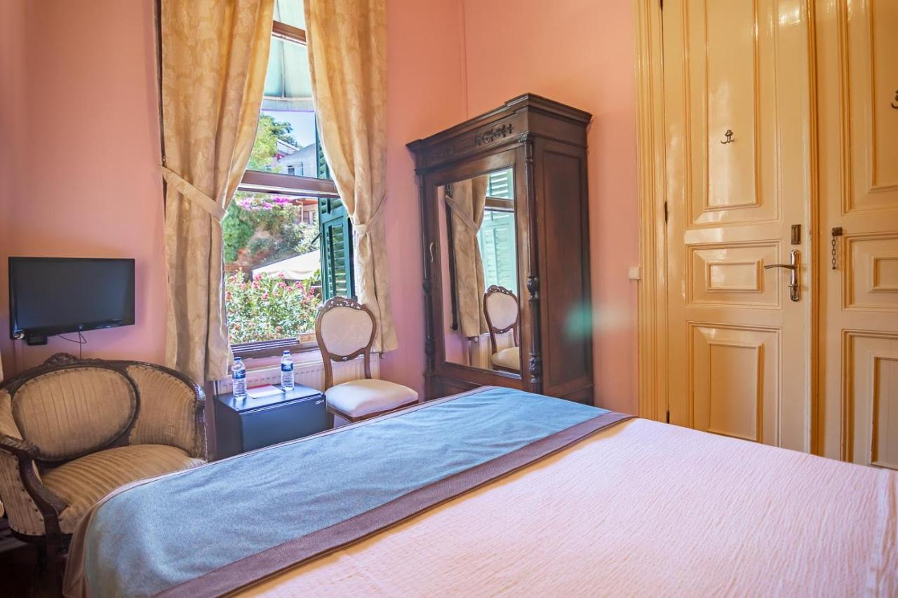 אדאלר Bueyuekada Anastasia Meziki History Mansion מראה חיצוני תמונה